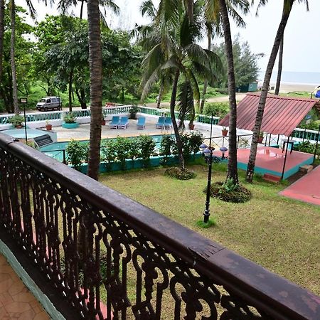 Swimsea Beach Resort, A Beach Property Panaji Exterior photo
