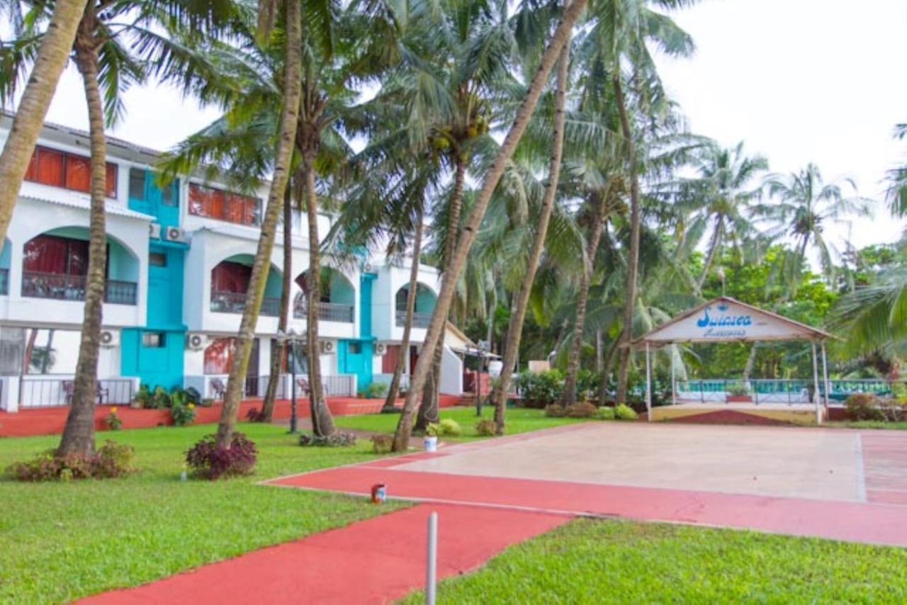 Swimsea Beach Resort, A Beach Property Panaji Exterior photo