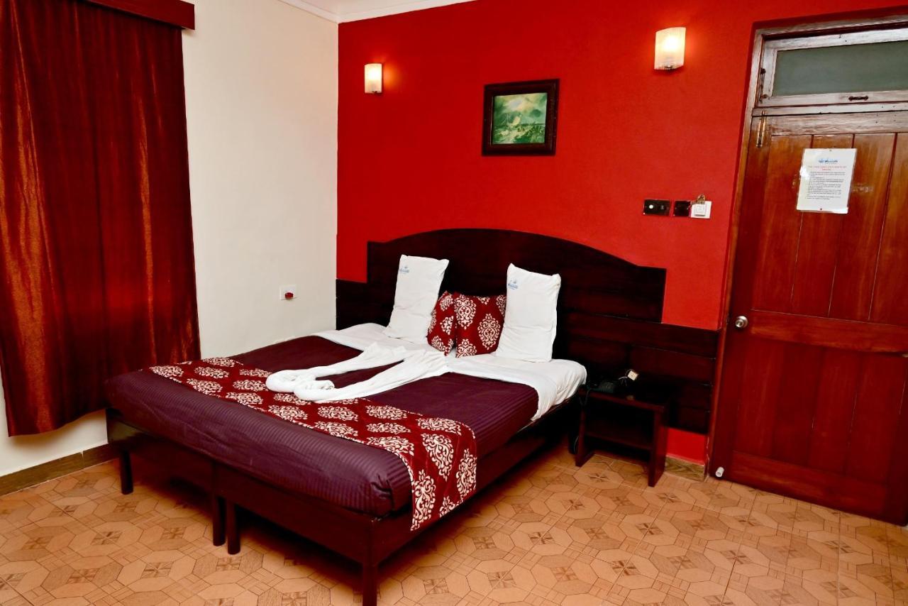 Swimsea Beach Resort, A Beach Property Panaji Exterior photo