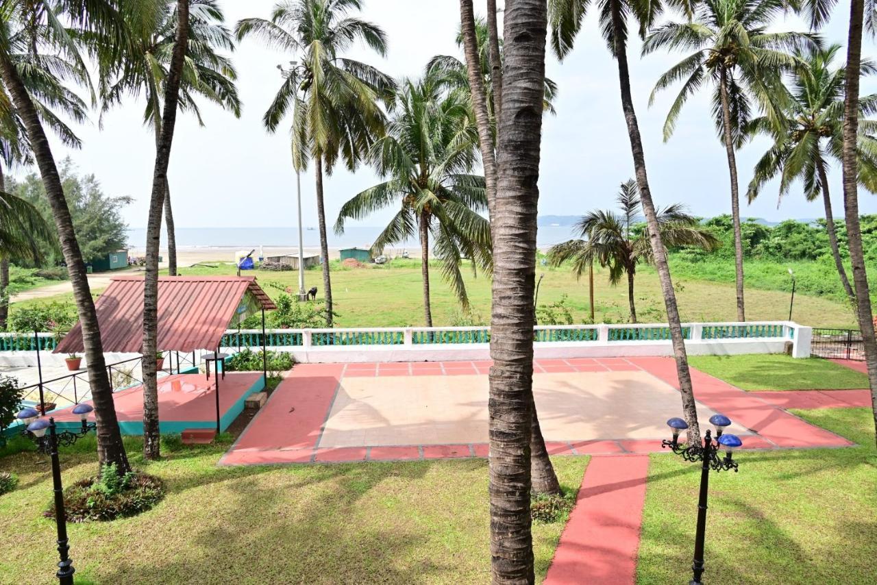 Swimsea Beach Resort, A Beach Property Panaji Exterior photo