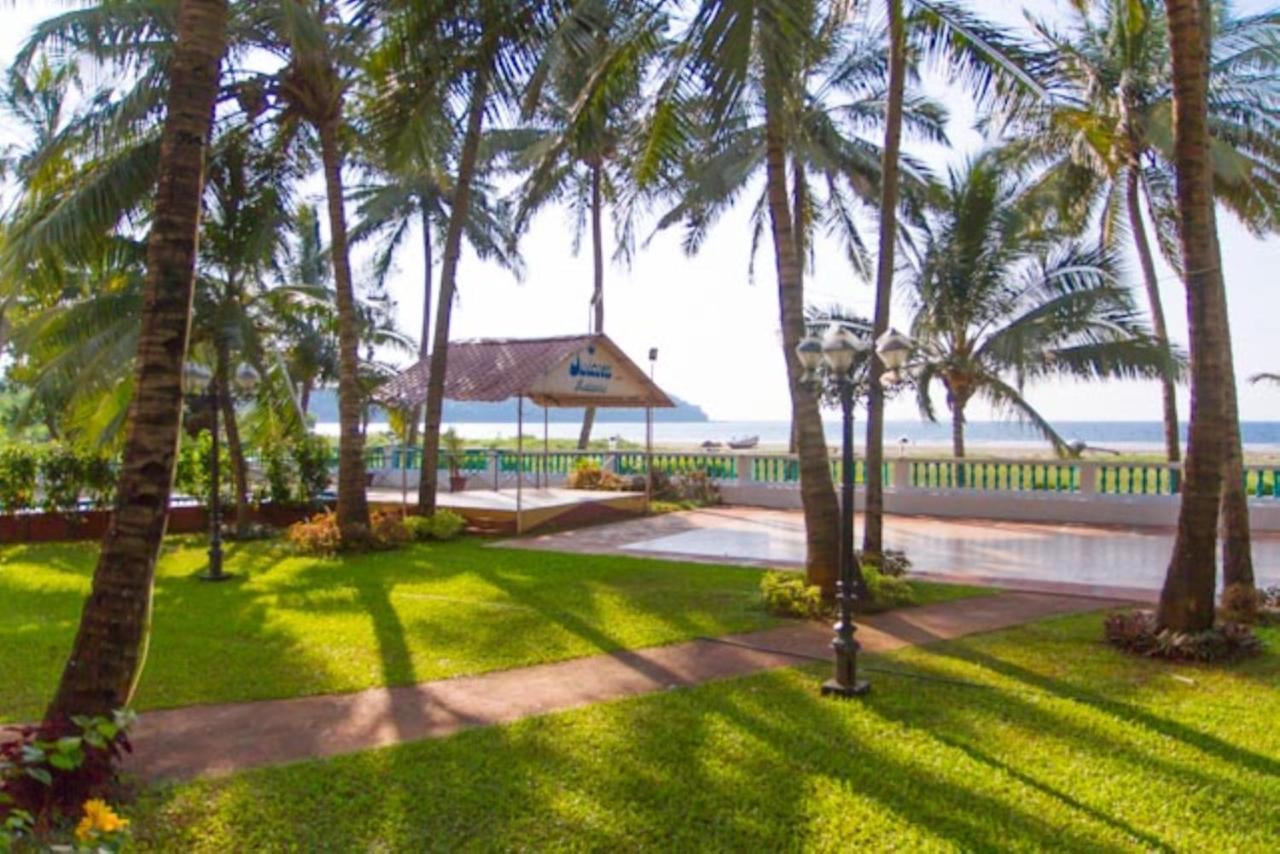 Swimsea Beach Resort, A Beach Property Panaji Exterior photo